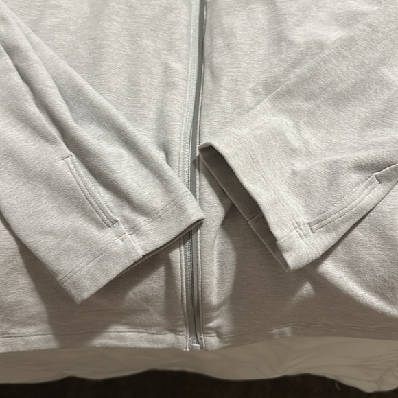 Lululemon zip up - Picture 3 of 6